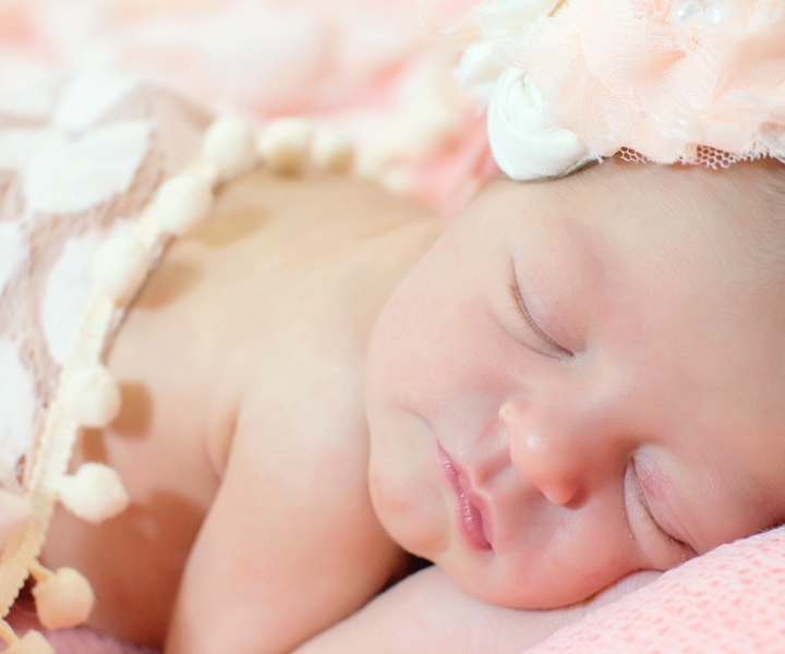 Emma, 8 days new