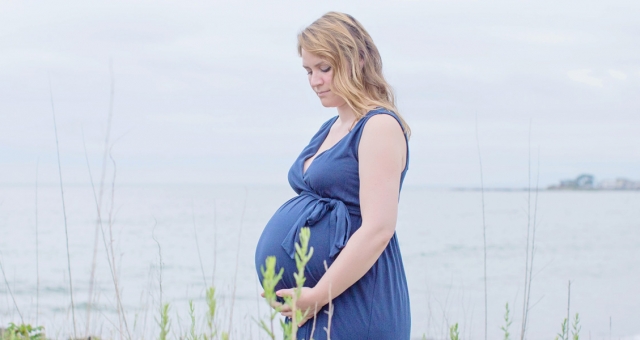 White Maternity Session