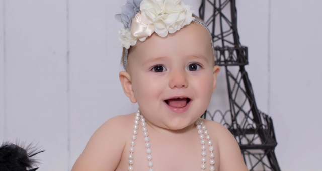 Charlotte, 1 Year & Cake Smash