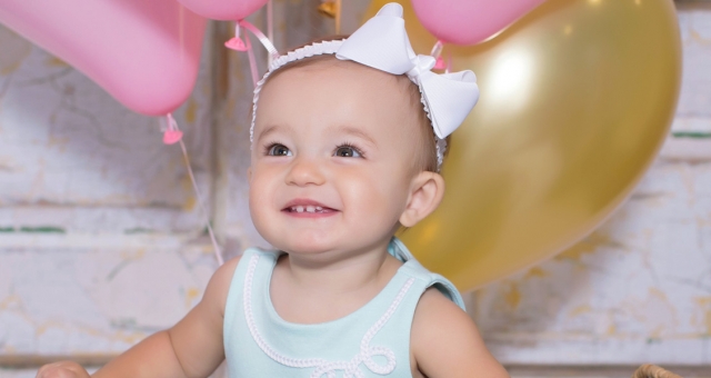 Olivia, 1 Year & Cake Smash
