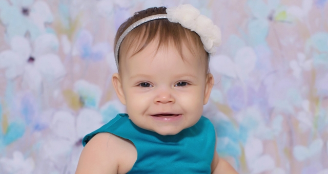 Corinne, 9 Month Session