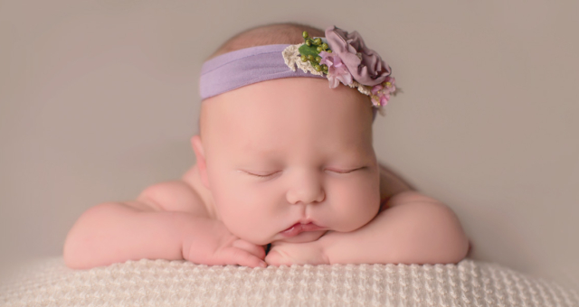 Kayla, 8 days new