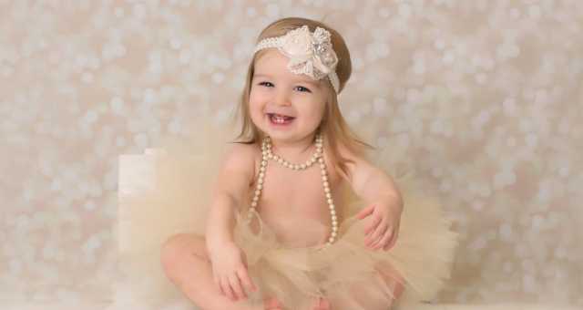 Ellie, 1 Year & Cake Smash