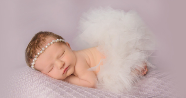 Whitney, 6 days new