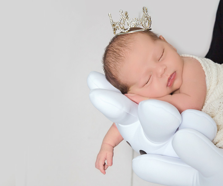 Claire, 8 days new