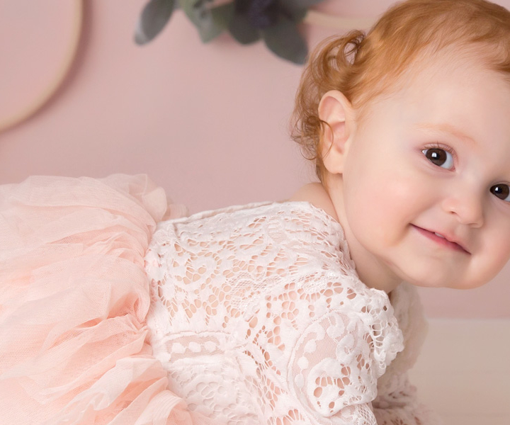 Aria, 1 Year & Cake Smash